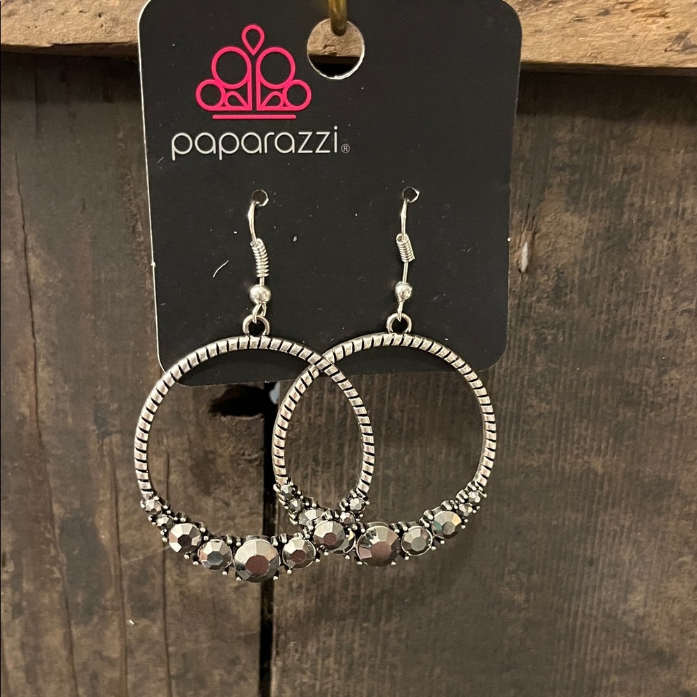 Paparazzi Silver and Black Earrings, Bracelet, and Necklace Bundle!

#11